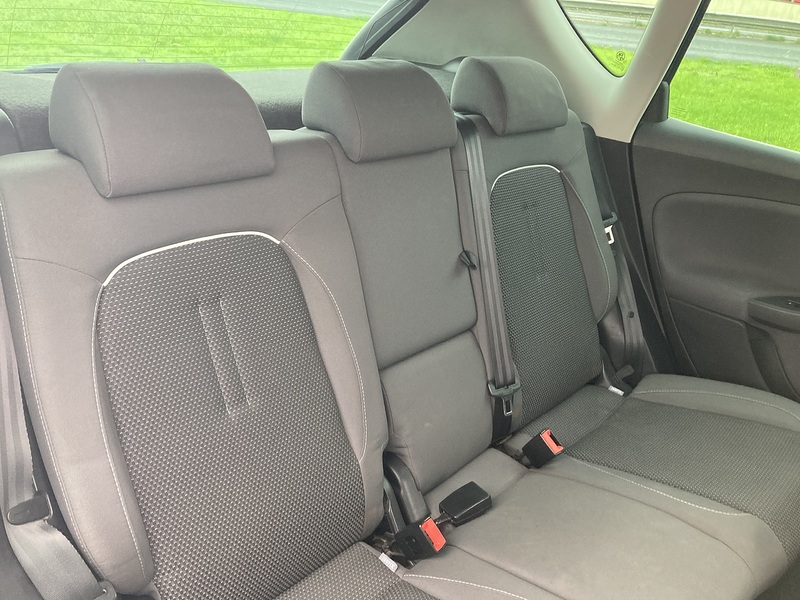 SEAT 1.6 TDI Ecomotive CR I TECH MPV 5dr Diesel Manual Euro 5 (s/s) (105 ps)