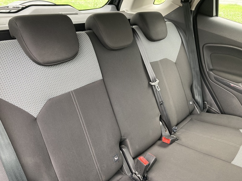 Ford 1.0T EcoBoost Titanium SUV 5dr Petrol Manual 2WD Euro 5 (s/s) (125 ps)