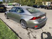 Lexus 2.5 300h Advance Saloon 4dr Petrol Hybrid E-CVT Euro 6 (s/s) (223 ps)