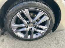 Lexus 2.5 300h Advance Saloon 4dr Petrol Hybrid E-CVT Euro 6 (s/s) (223 ps)