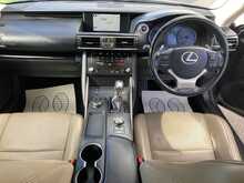 Lexus 2.5 300h Advance Saloon 4dr Petrol Hybrid E-CVT Euro 6 (s/s) (223 ps)