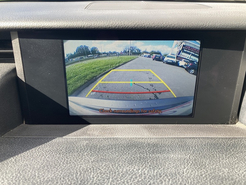 Lexus 2.5 300h Advance Saloon 4dr Petrol Hybrid E-CVT Euro 6 (s/s) (223 ps)