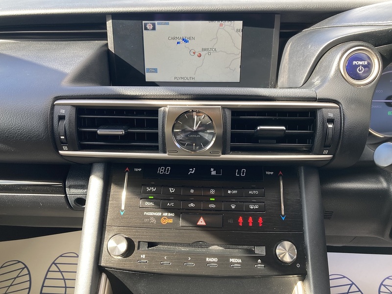 Lexus 2.5 300h Advance Saloon 4dr Petrol Hybrid E-CVT Euro 6 (s/s) (223 ps)