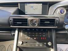Lexus 2.5 300h Advance Saloon 4dr Petrol Hybrid E-CVT Euro 6 (s/s) (223 ps)
