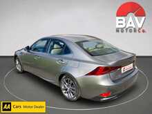 Lexus 2.5 300h Advance Saloon 4dr Petrol Hybrid E-CVT Euro 6 (s/s) (223 ps)