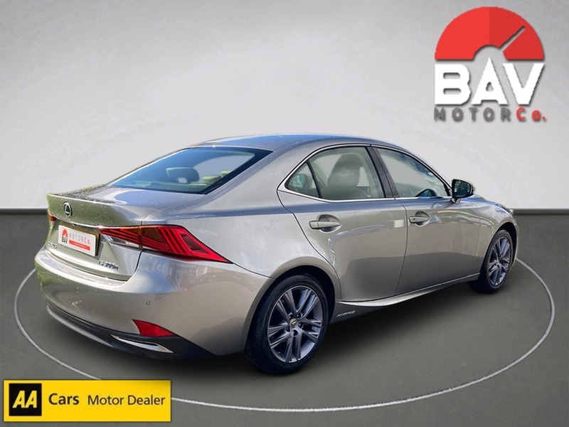 Lexus 2.5 300h Advance Saloon 4dr Petrol Hybrid E-CVT Euro 6 (s/s) (223 ps)