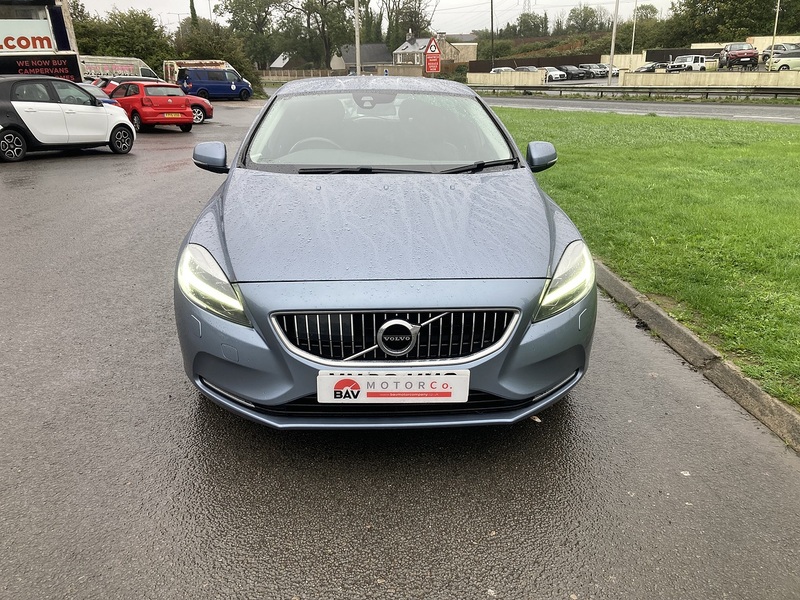 Volvo 2.0 T2 GPF Inscription Hatchback 5dr Petrol Manual Euro 6 (s/s) (122 ps)
