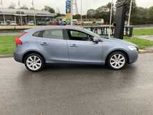 Volvo 2.0 T2 GPF Inscription Hatchback 5dr Petrol Manual Euro 6 (s/s) (122 ps)