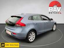 Volvo 2.0 T2 GPF Inscription Hatchback 5dr Petrol Manual Euro 6 (s/s) (122 ps)