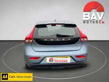 Volvo 2.0 T2 GPF Inscription Hatchback 5dr Petrol Manual Euro 6 (s/s) (122 ps)