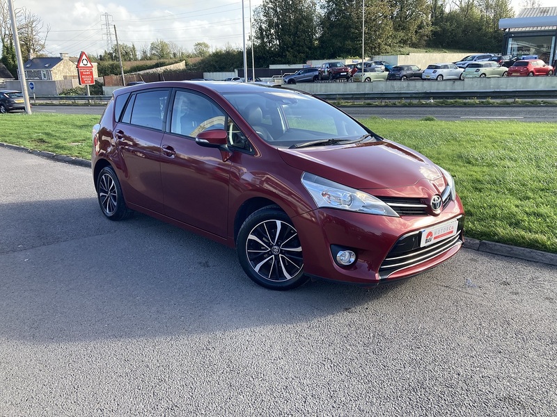 Toyota 1.6 V-Matic Design MPV 5dr Petrol Manual Euro 6 (7 Seat) (132 ps)