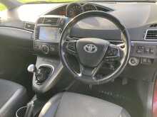 Toyota 1.6 V-Matic Design MPV 5dr Petrol Manual Euro 6 (7 Seat) (132 ps)