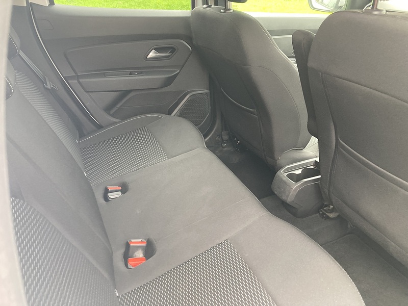 Dacia 1.3 TCe Comfort SUV 5dr Petrol Manual Euro 6 (s/s) (130 ps)