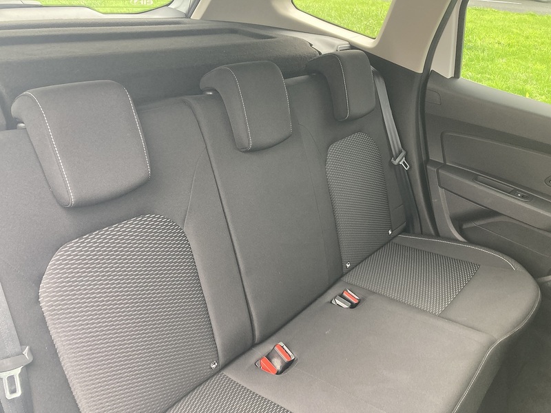 Dacia 1.3 TCe Comfort SUV 5dr Petrol Manual Euro 6 (s/s) (130 ps)