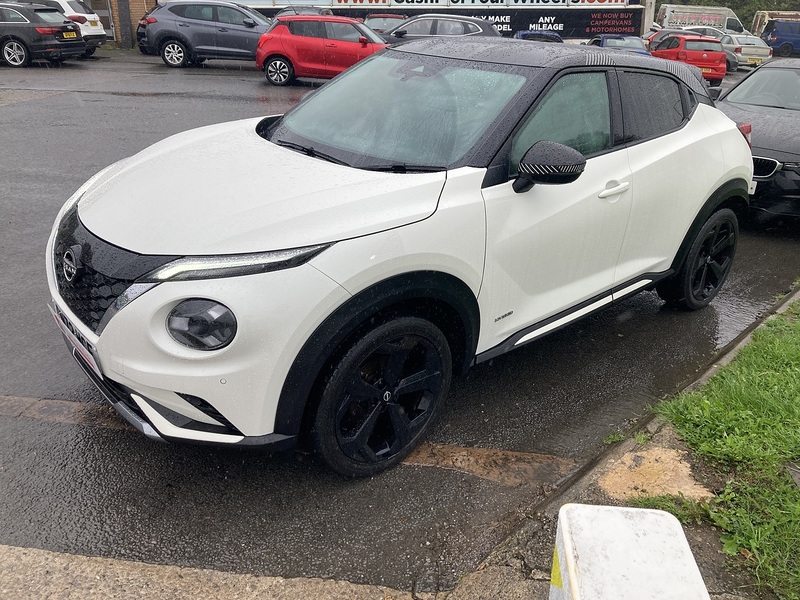 Nissan 1.6 Premiere Edition SUV 5dr Petrol Hybrid Auto Euro 6 (143 ps)