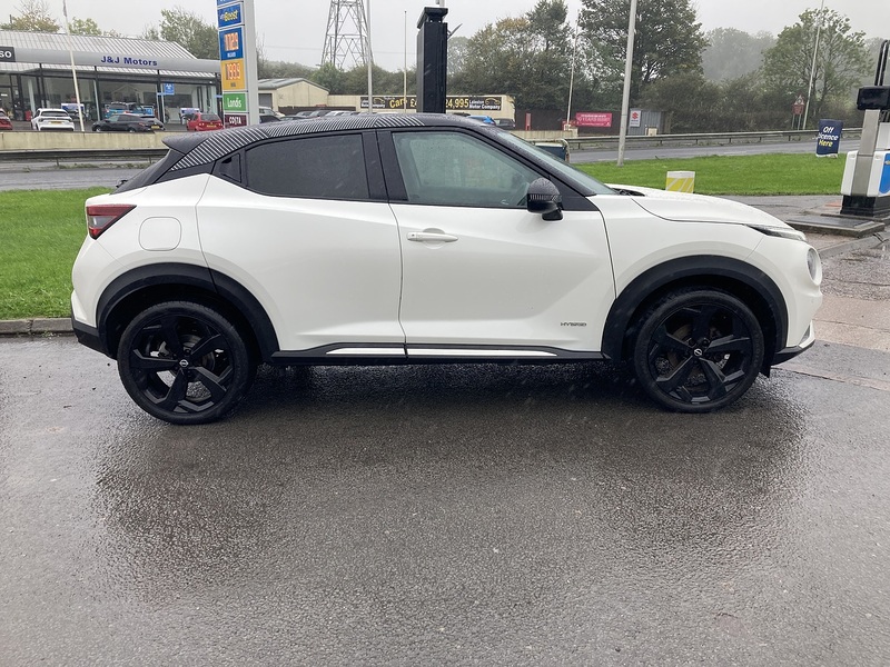 Nissan 1.6 Premiere Edition SUV 5dr Petrol Hybrid Auto Euro 6 (143 ps)