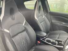 Nissan 1.6 Premiere Edition SUV 5dr Petrol Hybrid Auto Euro 6 (143 ps)