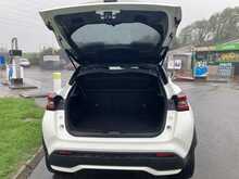 Nissan 1.6 Premiere Edition SUV 5dr Petrol Hybrid Auto Euro 6 (143 ps)
