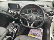 Nissan 1.6 Premiere Edition SUV 5dr Petrol Hybrid Auto Euro 6 (143 ps)