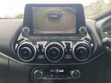 Nissan 1.6 Premiere Edition SUV 5dr Petrol Hybrid Auto Euro 6 (143 ps)