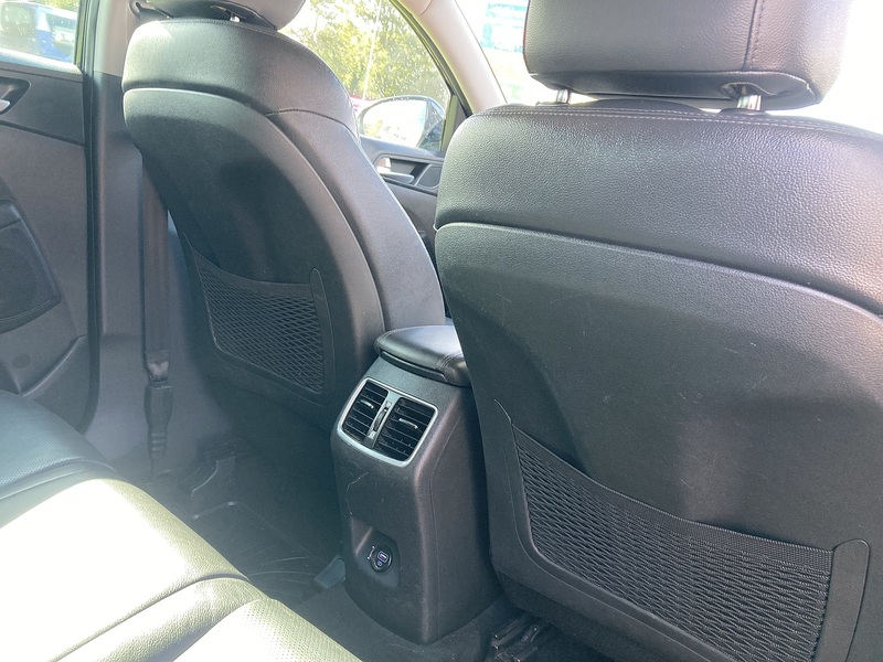 Hyundai TUCSON  Estate 1.6 Premium Manual Diesel