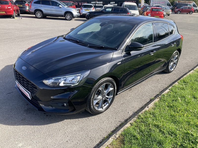 Ford 1.0T EcoBoost ST-Line Hatchback 5dr Petrol Manual Euro 6 (s/s) (125 ps)