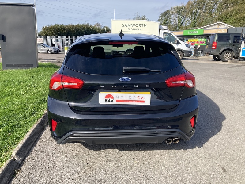 Ford 1.0T EcoBoost ST-Line Hatchback 5dr Petrol Manual Euro 6 (s/s) (125 ps)