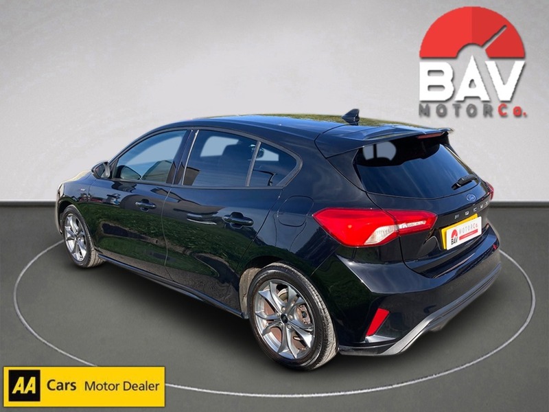Ford 1.0T EcoBoost ST-Line Hatchback 5dr Petrol Manual Euro 6 (s/s) (125 ps)