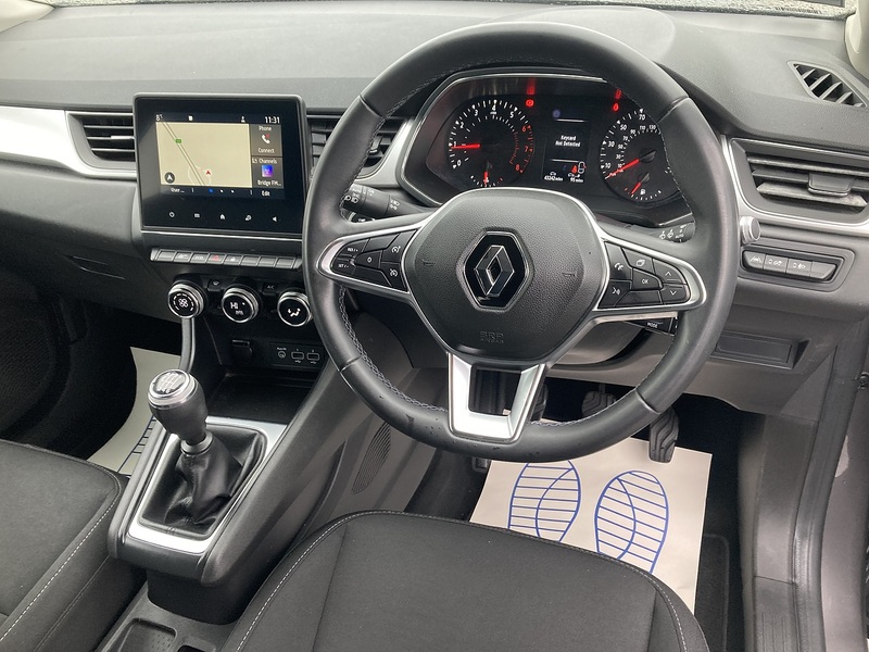 Renault 1.3 TCe Iconic SUV 5dr Petrol Manual Euro 6 (s/s) (130 ps)