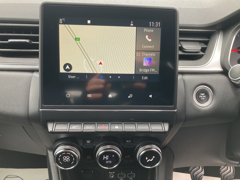 Renault 1.3 TCe Iconic SUV 5dr Petrol Manual Euro 6 (s/s) (130 ps)