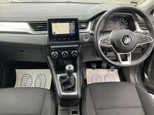 Renault 1.3 TCe Iconic SUV 5dr Petrol Manual Euro 6 (s/s) (130 ps)