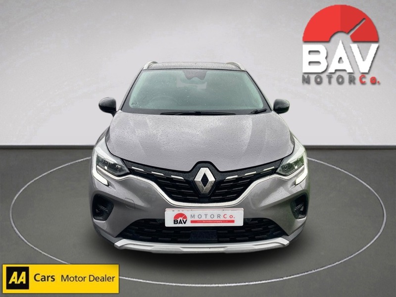 Renault 1.3 TCe Iconic SUV 5dr Petrol Manual Euro 6 (s/s) (130 ps)