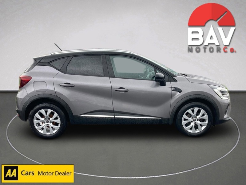 Renault 1.3 TCe Iconic SUV 5dr Petrol Manual Euro 6 (s/s) (130 ps)