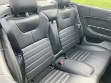 Land Rover 2.0 TD4 HSE Dynamic Convertible 2dr Diesel Auto 4WD Euro 6 (s/s) (180 ps)