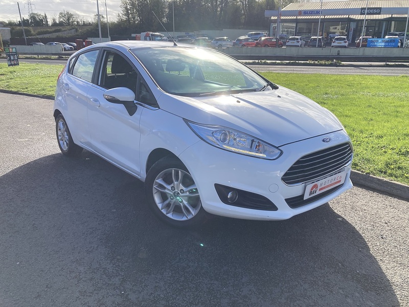 Ford 1.0T EcoBoost Zetec Hatchback 5dr Petrol Manual Euro 6 (s/s) (100 ps)