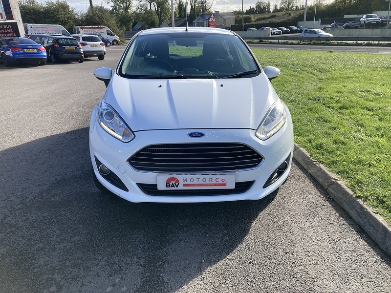 Ford 1.0T EcoBoost Zetec Hatchback 5dr Petrol Manual Euro 6 (s/s) (100 ps)