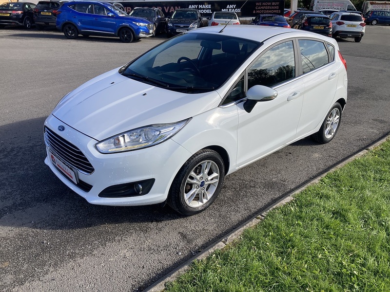 Ford 1.0T EcoBoost Zetec Hatchback 5dr Petrol Manual Euro 6 (s/s) (100 ps)