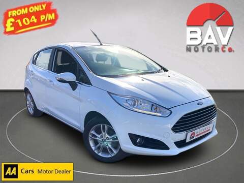 1.0T EcoBoost Zetec Hatchback 5dr Petrol Manual Euro 6 (s/s) (100 ps)