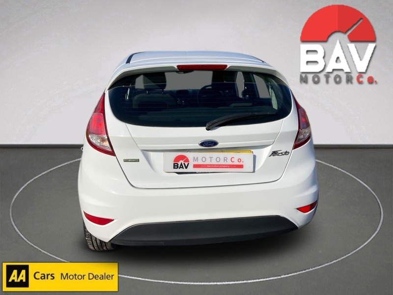 Ford 1.0T EcoBoost Zetec Hatchback 5dr Petrol Manual Euro 6 (s/s) (100 ps)