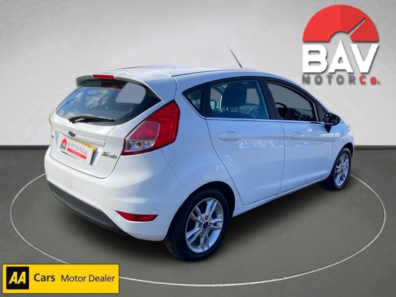 Ford 1.0T EcoBoost Zetec Hatchback 5dr Petrol Manual Euro 6 (s/s) (100 ps)
