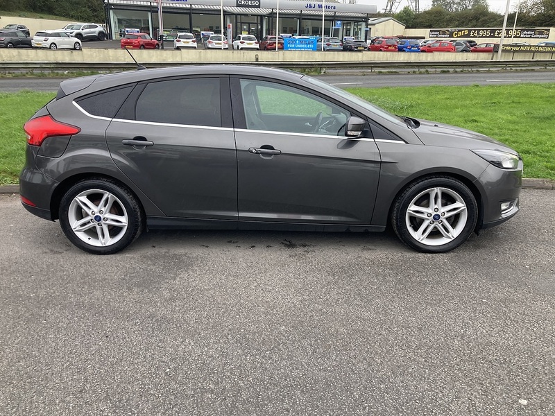 Ford 1.5 TDCi Titanium Hatchback 5dr Diesel Manual Euro 6 (s/s) (120 ps)