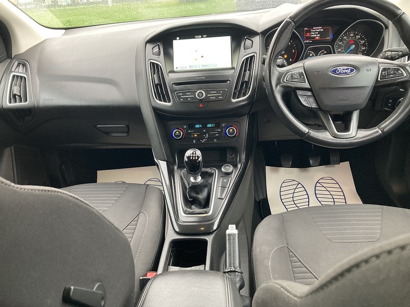 Ford 1.5 TDCi Titanium Hatchback 5dr Diesel Manual Euro 6 (s/s) (120 ps)