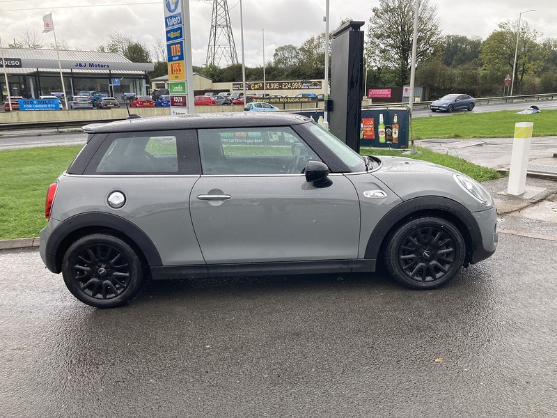 MINI 2.0 Cooper S Hatchback 3dr Petrol Steptronic Euro 6 (s/s) (192 ps)