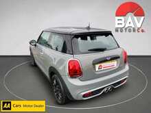 MINI 2.0 Cooper S Hatchback 3dr Petrol Steptronic Euro 6 (s/s) (192 ps)