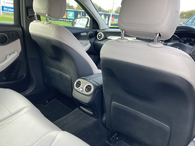 Mercedes-Benz 2.0 C200 Sport Estate 5dr Petrol Manual Euro 6 (s/s) (184 ps)