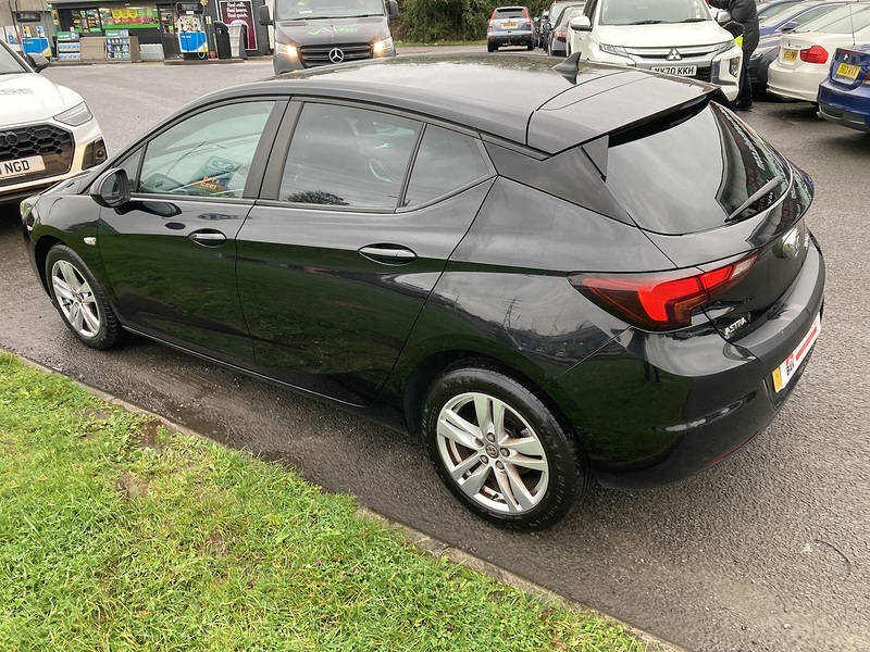 Vauxhall 1.6 CDTi ecoTEC BlueInjection Tech Line Nav Hatchback 5dr Diesel Manual Euro 6 (s/s) (110 ps)