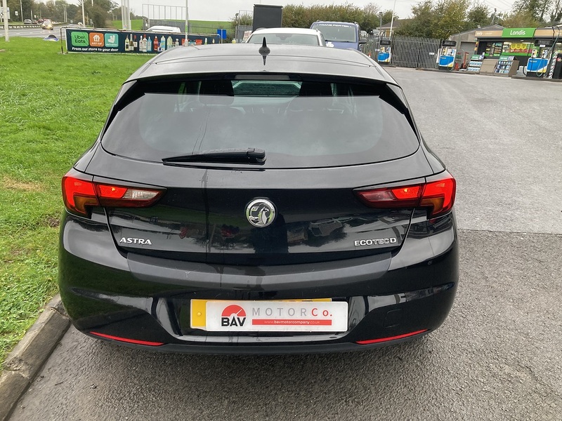 Vauxhall 1.6 CDTi ecoTEC BlueInjection Tech Line Nav Hatchback 5dr Diesel Manual Euro 6 (s/s) (110 ps)