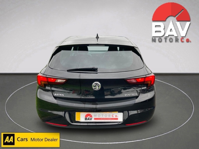 Vauxhall 1.6 CDTi ecoTEC BlueInjection Tech Line Nav Hatchback 5dr Diesel Manual Euro 6 (s/s) (110 ps)