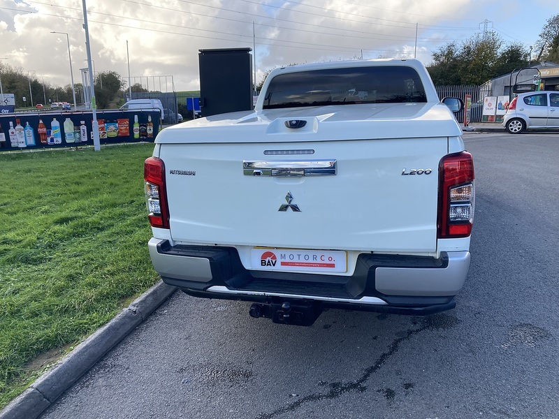 Mitsubishi 2.2 DI-D DC Barbarian Pickup Double Cab 4dr Diesel Manual 4WD Euro 6 (s/s) (150 ps)