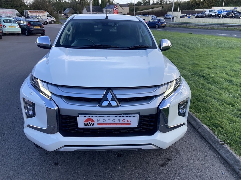 Mitsubishi 2.2 DI-D DC Barbarian Pickup Double Cab 4dr Diesel Manual 4WD Euro 6 (s/s) (150 ps)